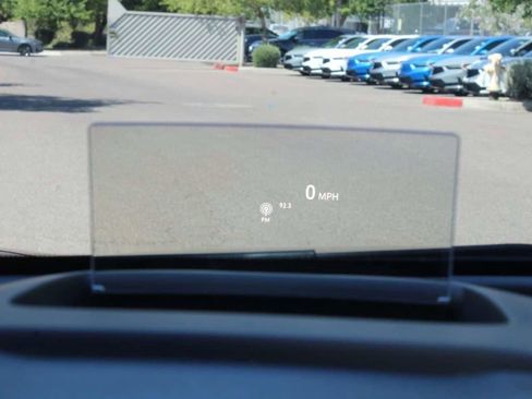Used 2021 Buick Encore GX Select w/ Advanced Technology Package FWD image 29
