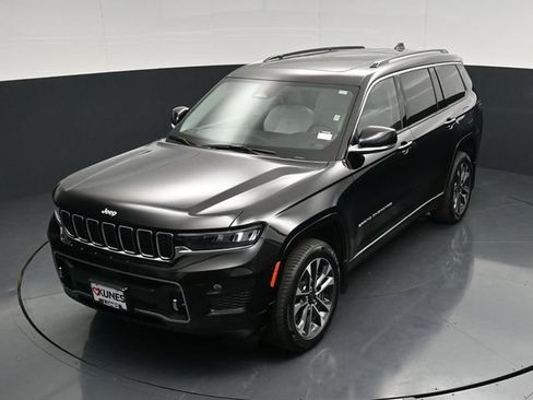 Used 2022 Jeep Grand Cherokee L Overland w/ Luxury Tech Group IV AWD/4WD image 53