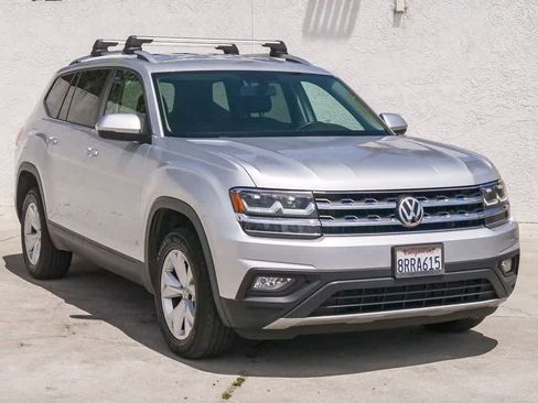 Used 2019 Volkswagen Atlas SE FWD image 3