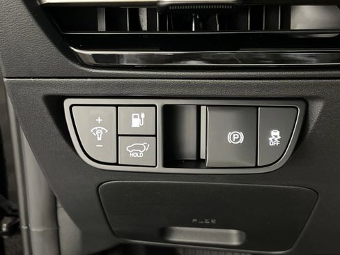 New 2025 Kia EV6 Wind image 33