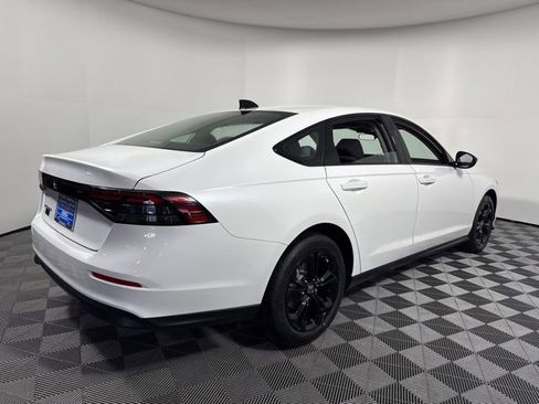 New 2025 Honda Accord SE image 7