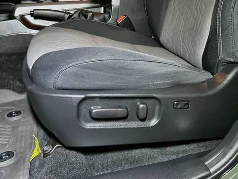 Used 2021 Toyota Tacoma TRD Sport w/ Technology Package AWD/4WD image 16