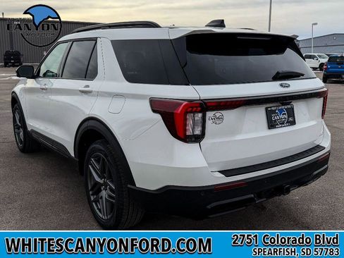New 2026 Ford Explorer ST-Line w/ ST-Line Street Pack image 3