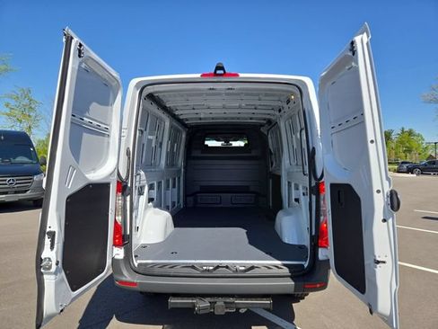 New 2026 Mercedes-Benz Sprinter 2500 image 30