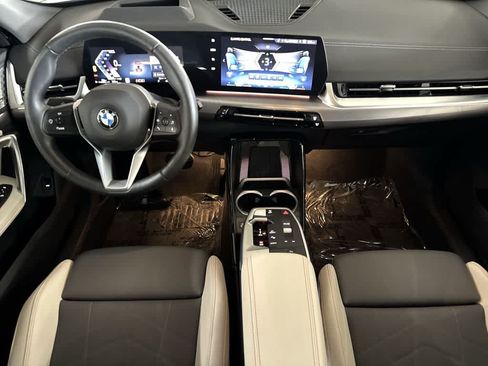 Used 2025 BMW X2 xDrive28i w/ Premium Package AWD/4WD image 22