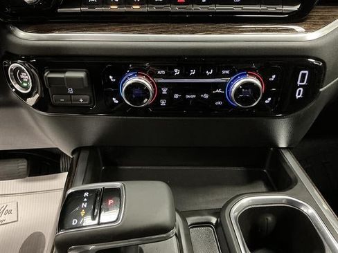 New 2026 GMC Sierra 1500 Elevation w/ Elevation Premium Package AWD/4WD image 23