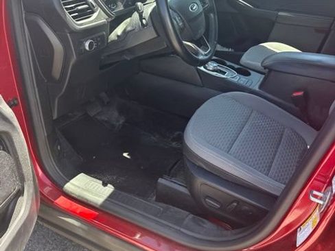 Used 2022 Ford Escape SE w/ Convenience Package FWD image 4