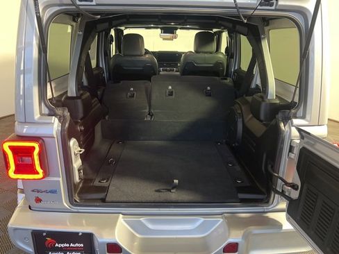 Used 2024 Jeep Wrangler High Altitude image 18