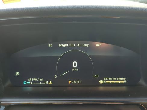 Used 2021 Lincoln Nautilus Reserve w/ Equipment Group 201A image 18