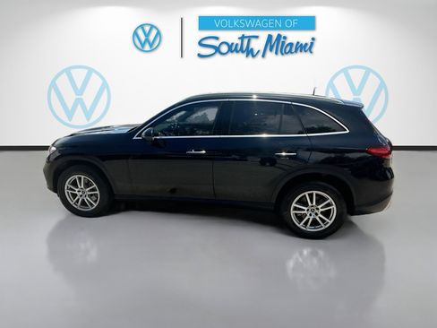 Used 2023 Mercedes-Benz GLC 300 4MATIC w/ Exclusive Trim Package image 4