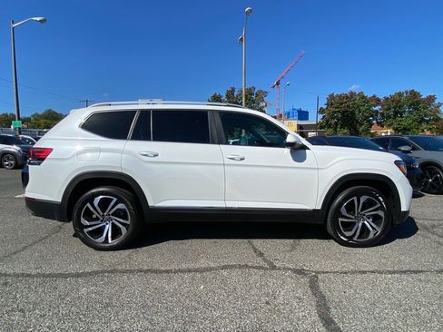 Certified 2023 Volkswagen Atlas SEL image 2