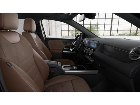 New 2025 Mercedes-Benz GLA 250 image 4