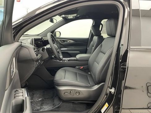 Certified 2026 Chevrolet Traverse LT AWD/4WD image 8