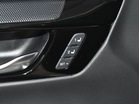 Used 2024 Honda CR-V EX-L image 5