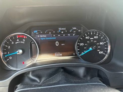 Used 2020 Ford F350 Platinum AWD/4WD image 9