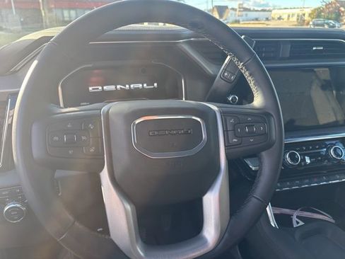 Used 2025 GMC Sierra 2500 Denali w/ Denali Reserve Package image 16