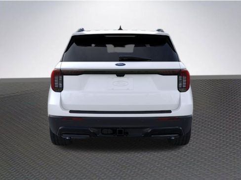New 2026 Ford Explorer ST-Line w/ ST-Line Street Pack RWD image 5