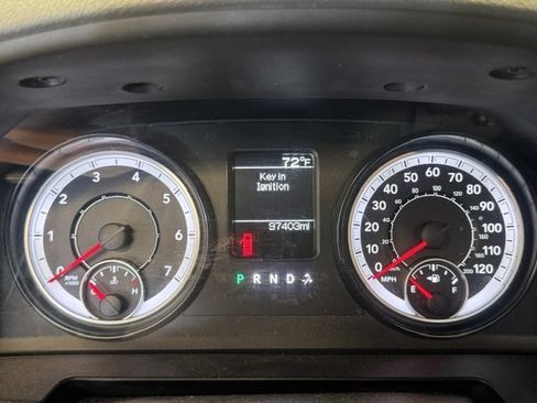 Used 2017 RAM 1500 Express AWD/4WD image 16