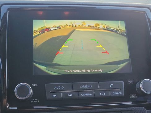 Used 2023 Nissan Frontier SV w/ Tow Package image 24