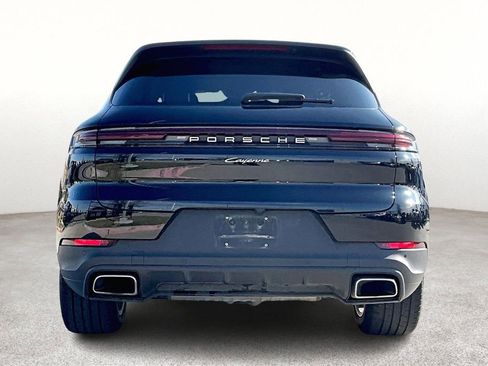 Used 2024 Porsche Cayenne image 6