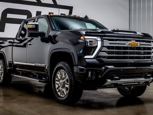 Used 2025 Chevrolet Silverado 2500 High Country w/ High Country Premium Package image 30