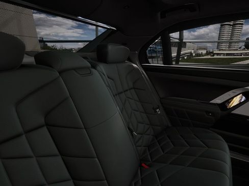 New 2026 BMW 740i w/ Executive Package image 12