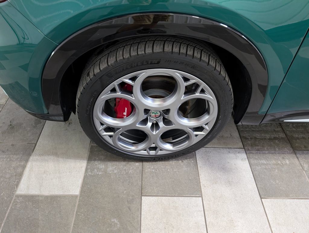 Used 2024 Alfa Romeo Tonale Ti w/ Active Assist Package AWD/4WD image 7