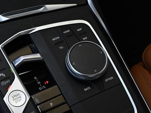 Certified 2024 BMW 330i Sedan w/ M Sport Package image 20