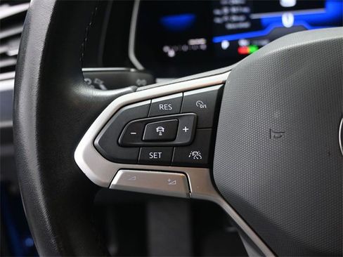 Certified 2022 Volkswagen Jetta SE image 7