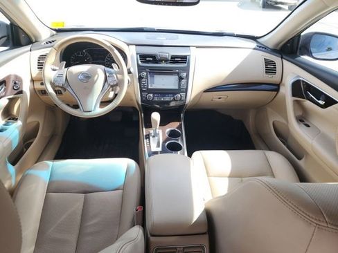 Used 2013 Nissan Altima 3.5 SL w/ Technology Pkg image 16