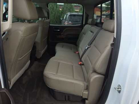 Used 2018 GMC Sierra 1500 SLT w/ SLT Premium Package AWD/4WD image 24