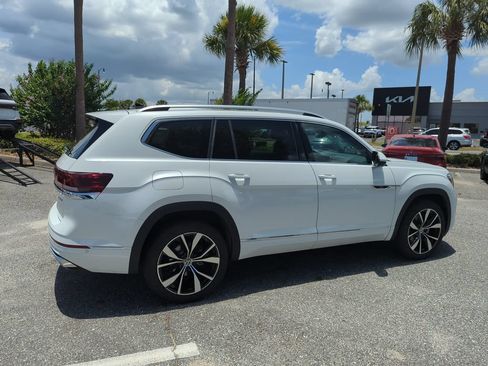 Certified 2026 Volkswagen Atlas SEL Premium R-Line AWD/4WD image 5