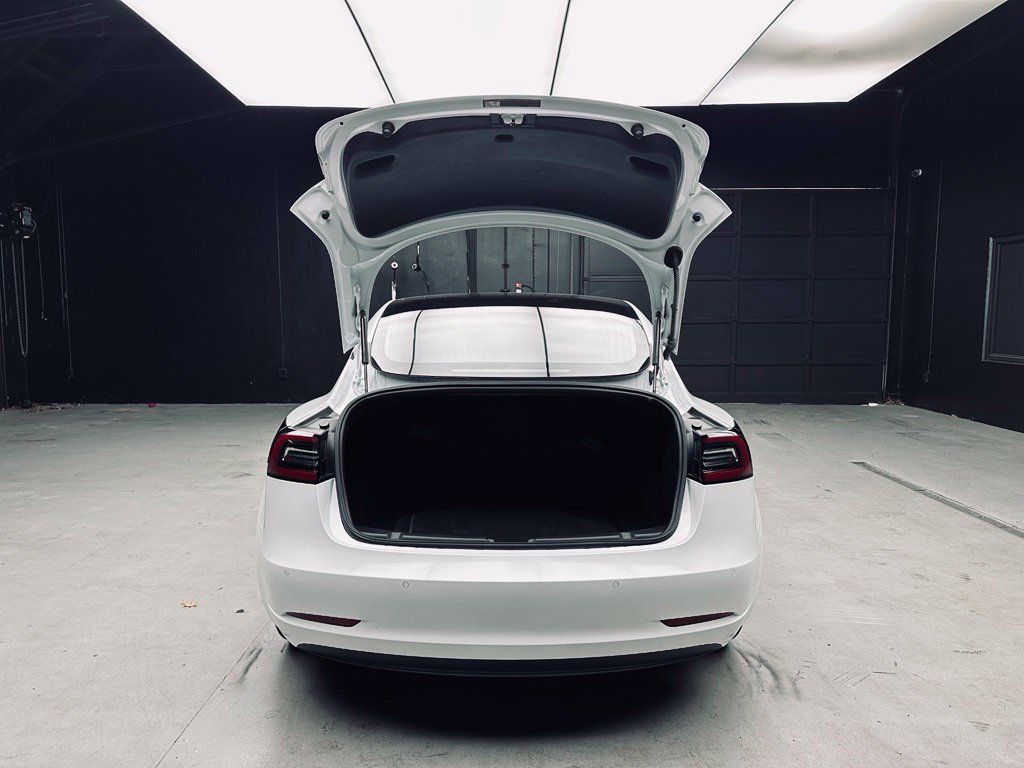 Used 2018 Tesla Model 3 Long Range RWD image 41