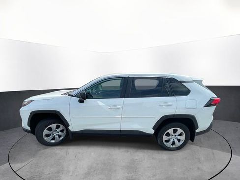 Used 2024 Toyota RAV4 LE AWD/4WD image 4