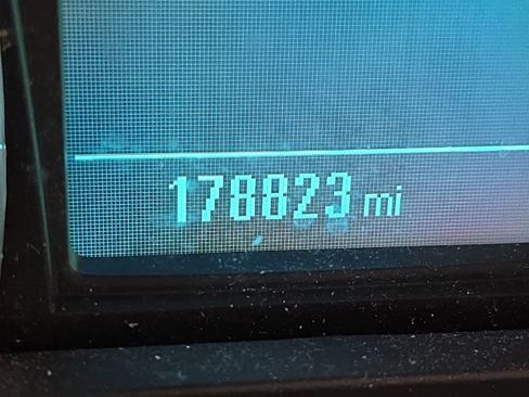 Used 2015 Chevrolet Equinox LT w/ Driver Convenience Package image 10