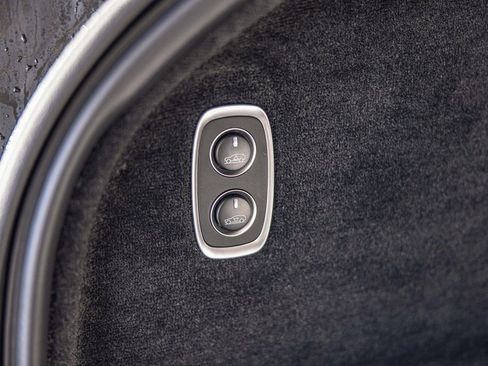 New 2026 Aston Martin DBX 707 image 17