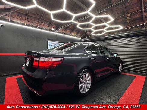 Used 2007 Lexus LS 460 RWD image 3