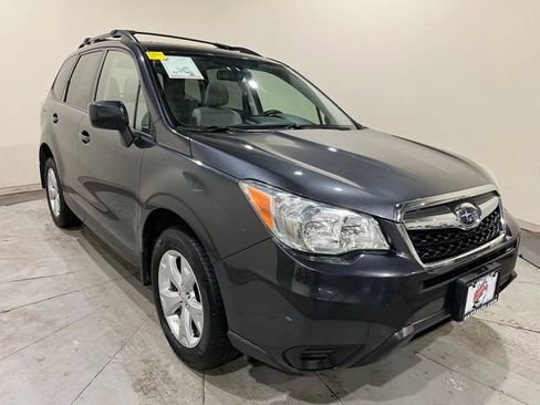 Used 2014 Subaru Forester 2.5i Premium w/ All-Weather Package AWD/4WD image 2