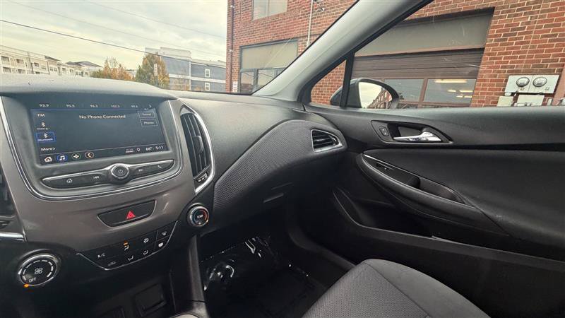 Used 2019 Chevrolet Cruze LS w/ LS Convenience Package FWD image 32