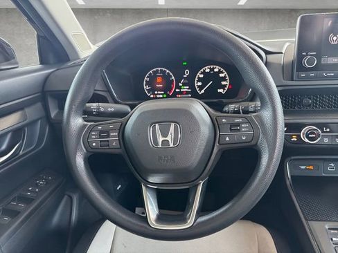 Used 2024 Honda CR-V EX image 27