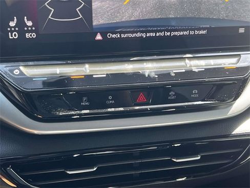 Used 2023 Volkswagen ID.4 Pro image 13