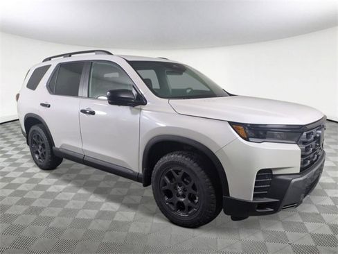 New 2026 Honda Pilot TrailSport image 8