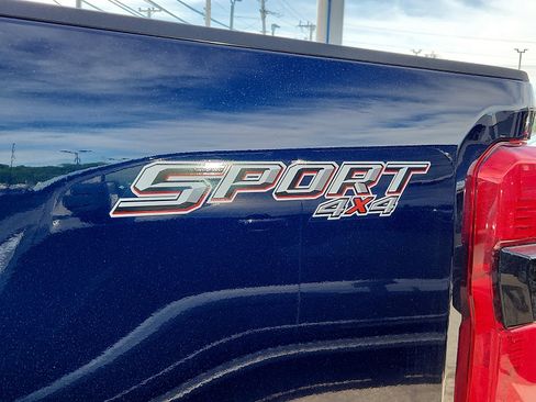 Used 2024 Ford F250 Lariat w/ Lariat Ultimate Package AWD/4WD image 30