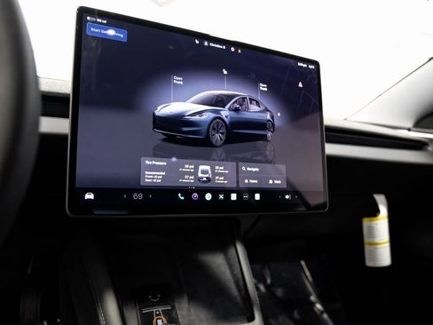 Used 2025 Tesla Model 3 Long Range image 27