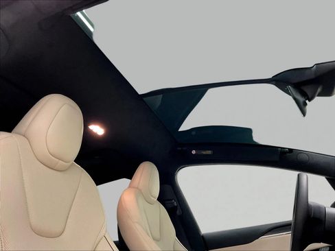 Used 2023 Tesla Model X Plaid AWD/4WD image 31