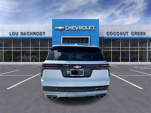 New 2026 Chevrolet Traverse LT image 7