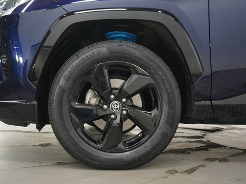 Used 2020 Toyota RAV4 XSE w/ XSE Grade Weather Package AWD/4WD image 31
