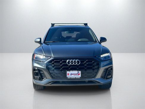 Used 2025 Audi Q5 2.0T Premium image 2