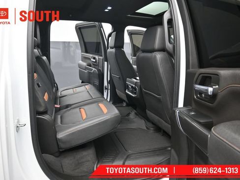 Used 2022 GMC Sierra 2500 AT4 w/ AT4 Premium Plus Package AWD/4WD image 36