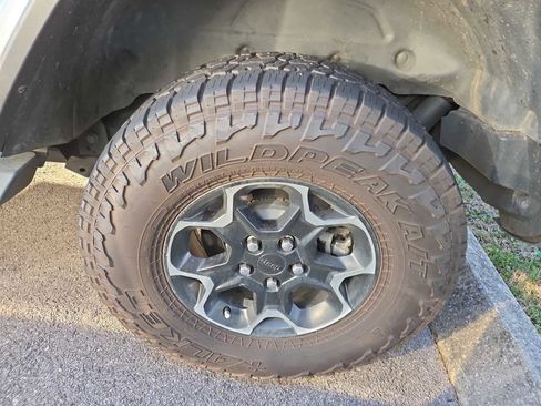 Used 2021 Jeep Wrangler Unlimited Rubicon 4xe w/ Steel Bumper Group image 5